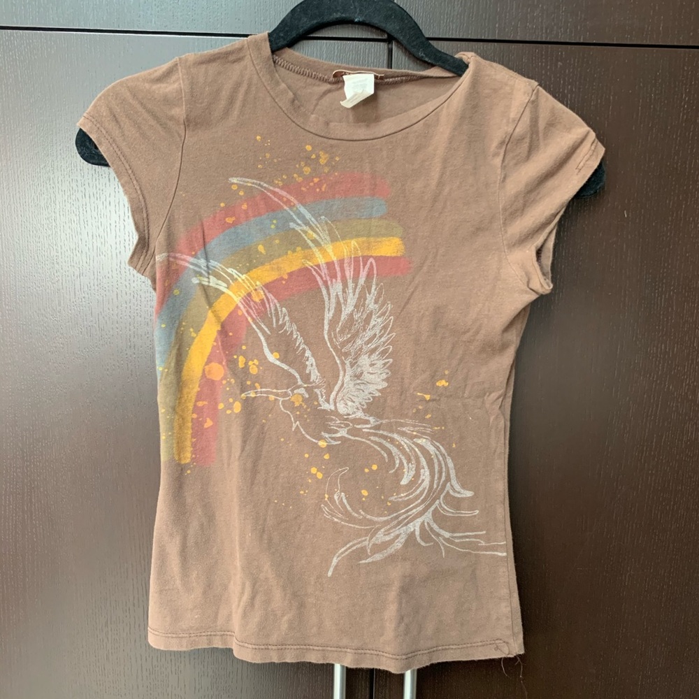 Brown graphic tee
